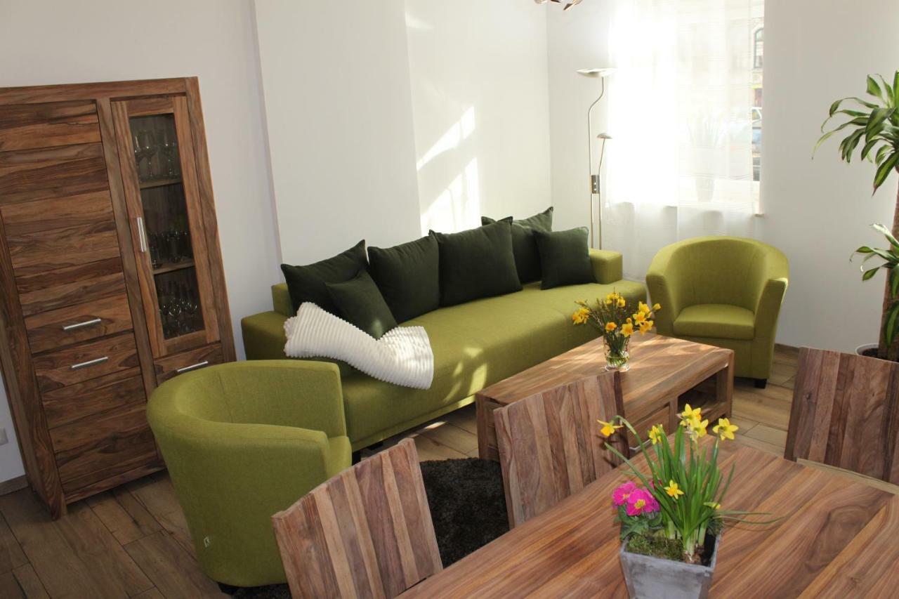 Hecht Apartment