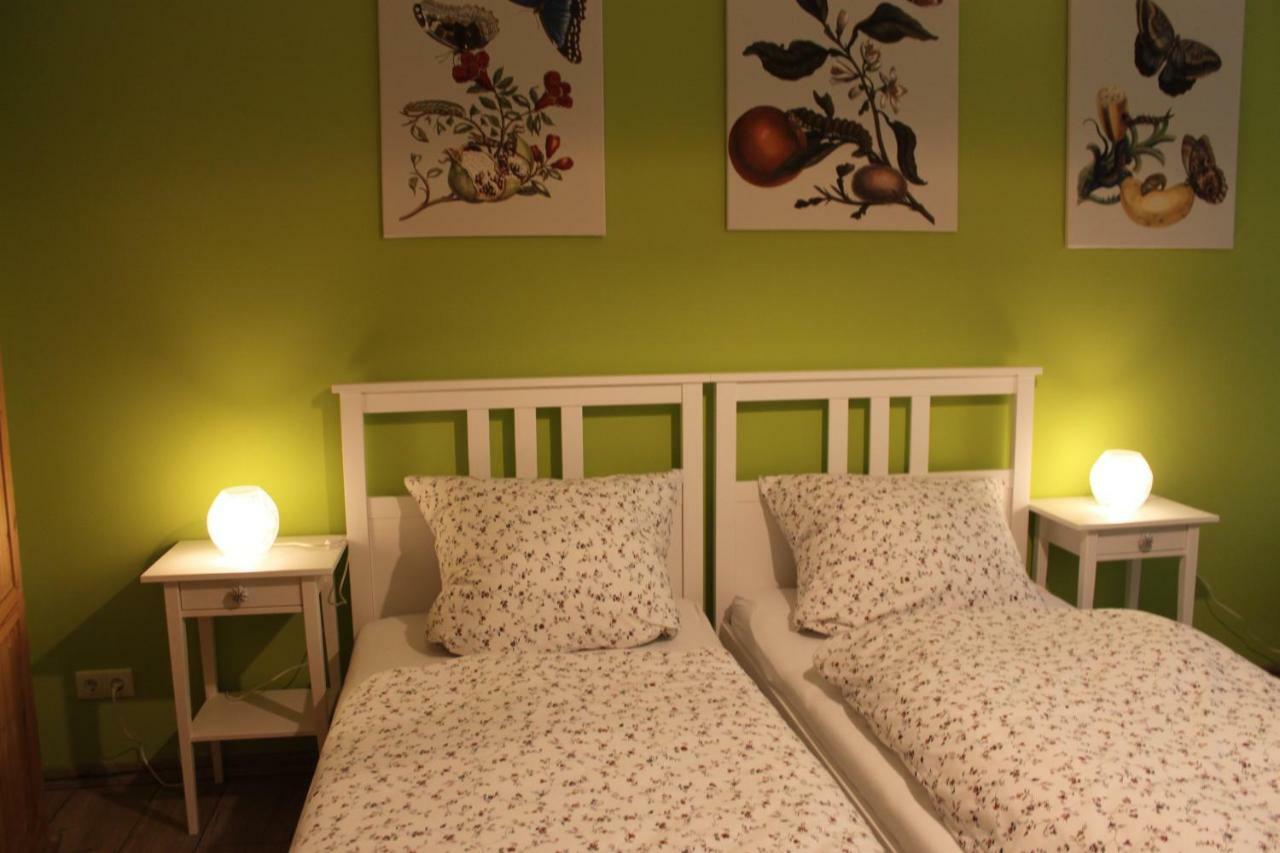 Hecht Apartment *
