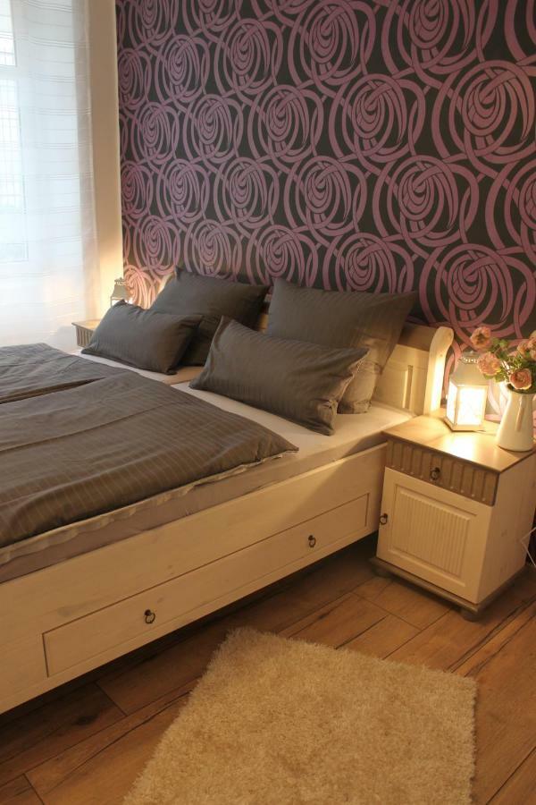 Hecht Apartment